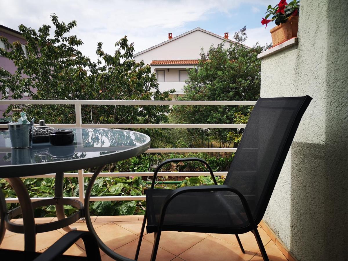 Chillout Apartments With Pool Patricia Фажана Екстер'єр фото