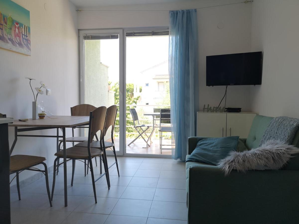 Chillout Apartments With Pool Patricia Фажана Екстер'єр фото